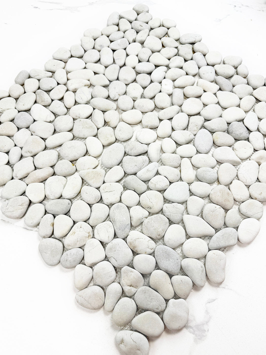 Serene Pebble Series Off White & Light Beige Semi-Matte Irregular Round Shape Natural Pebble Stone Mosaic