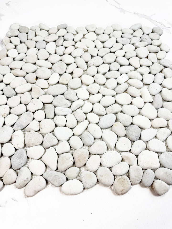 Serene Pebble Series Off White & Light Beige Semi-Matte Irregular Round Shape Natural Pebble Stone Mosaic
